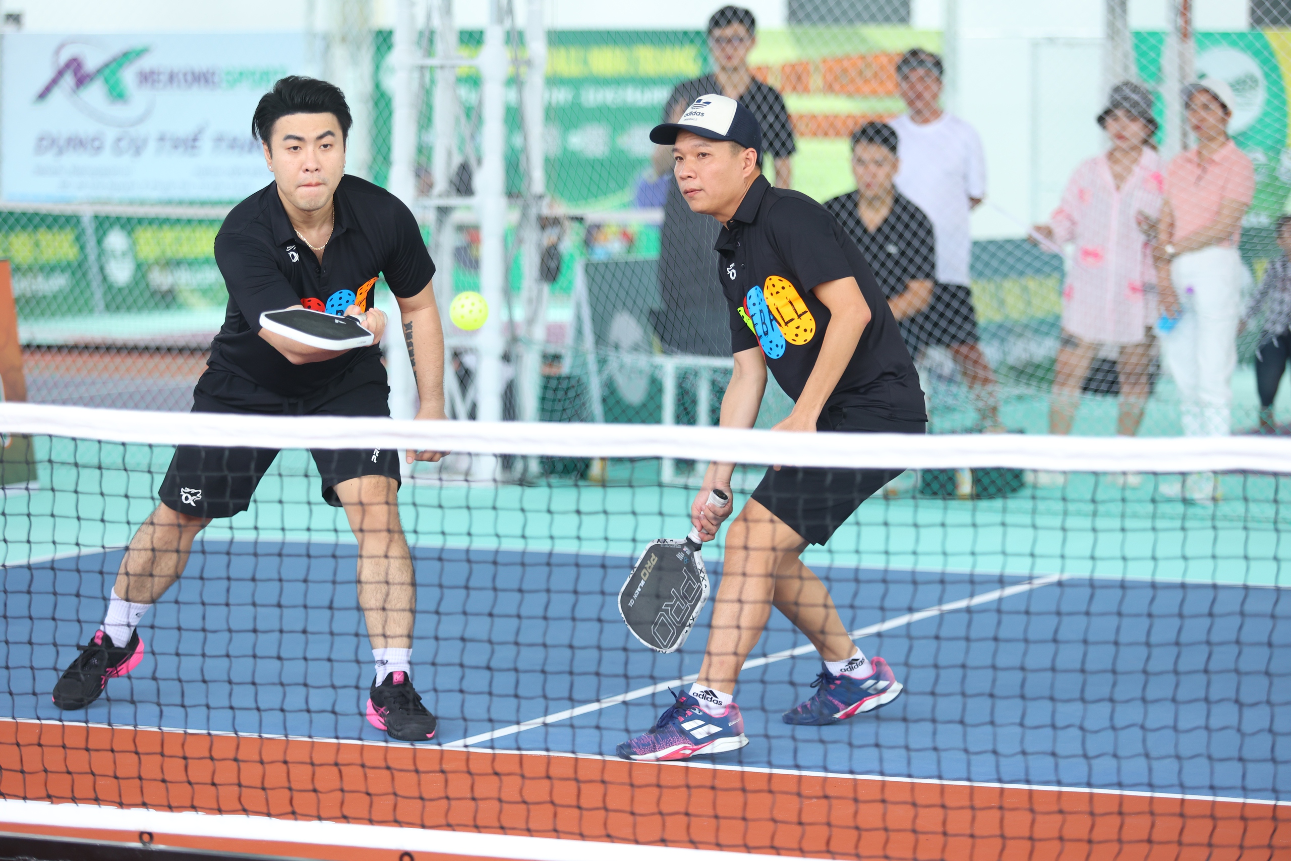 Giải pickleball Báo Thanh Niên và những người bạn đồng hành: Gây quỹ cho Cùng con đi tiếp cuộc đời- Ảnh 13.